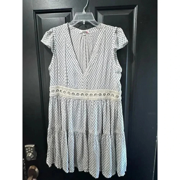 lemlem Women's Wibi V-Neck Lace Trim blue white Short Mini Dress Size Large - Picture 4 of 9